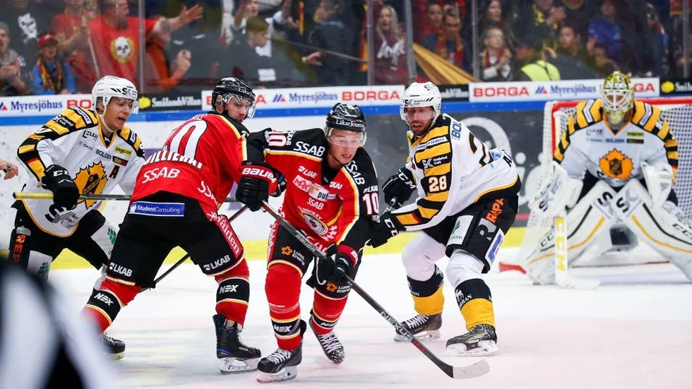 Debut. Tim Kennedy petades i den första matchen i SHL men fick göra debut mot Skellefteå AIK.
