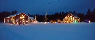 Här tändas tusen juleljus...