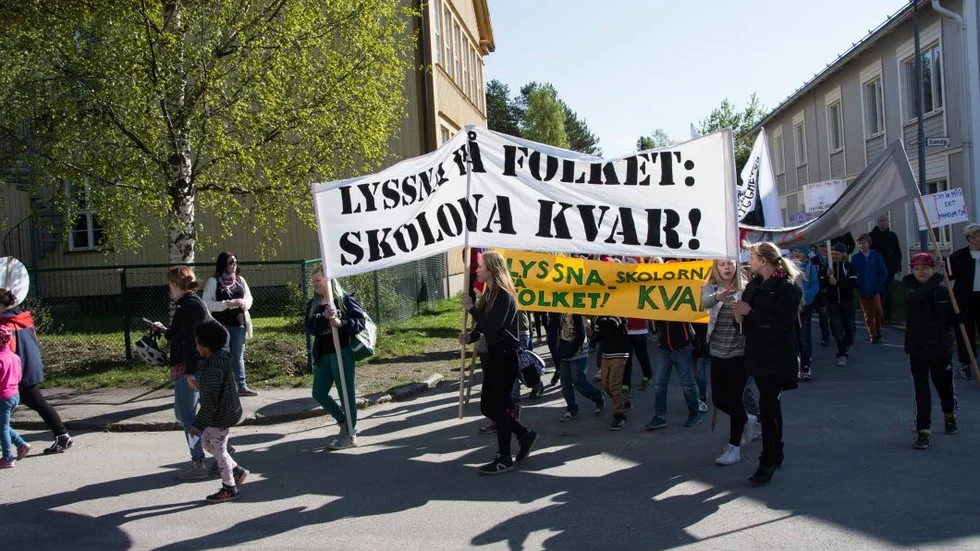 Folkets röst. Kanske inte får höras när det gäller Framtidens skola. Osäkert om folkomröstningen blir av.