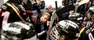 Två målvakter skadade – då får jättetalangen debutera