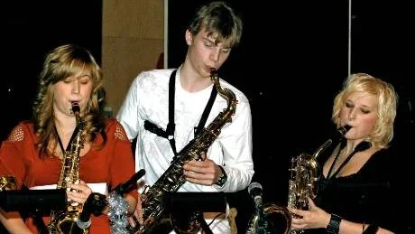 BLÅSIGT. Gamla och nya elever samlas för en konsert vid jubileet. Kanske får vi höra Chatrine Kullbrandt, Emil Engfors och Elin Gafvelin som tillhör årets elever på Musikgymnasiet.