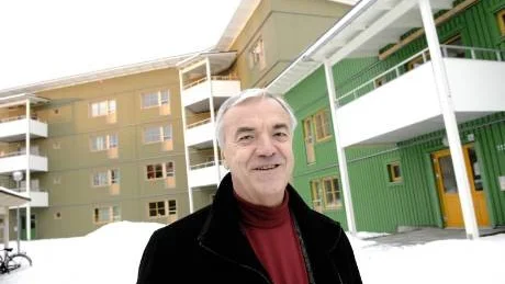 FÖLJA SPÅRET. "Det är alltid en risk med att specialisera sig, men ska du vara duktig på något område måste du göra så", resonerar Erik Lindbäck.