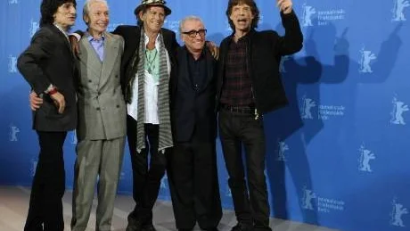VETERANER TILLSAMMANS. Huvudrollsinnehavarna The Rolling Stones tillsammans med Martin Scorsese på filmfestivalen i Berlin.