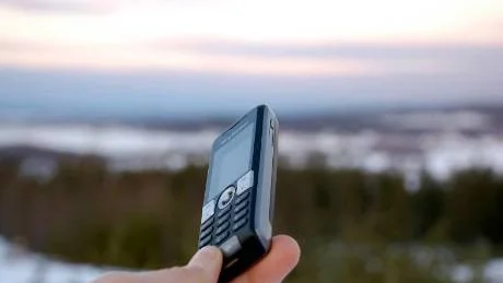 GLESBYGDS 3G. En dom i länsrätten kan göra att Nordisk Mobiltelefoni får en konkurrent på nya digitala NMT-bandet. Detta skulle ge glesbygden 3G.