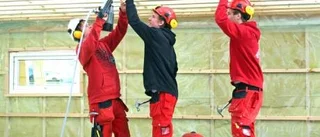 Bygger villa efter en röd tråd