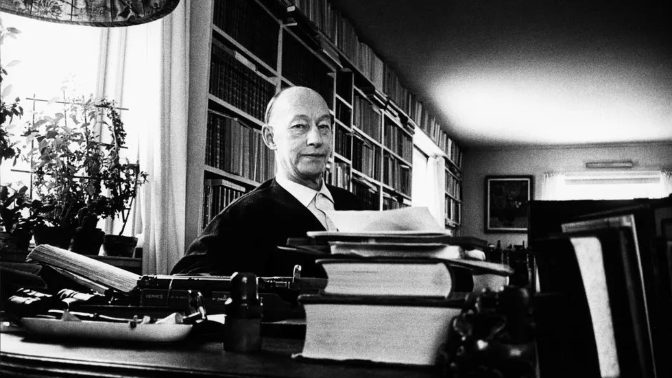 Nobelpristagare. Författaren Eyvind Johnson föddes den 29 juli år 1900 i Björkelund utanför Boden och fick Nobelpriset i litteratur 1974 tillsammans med Harry Martinsson.
