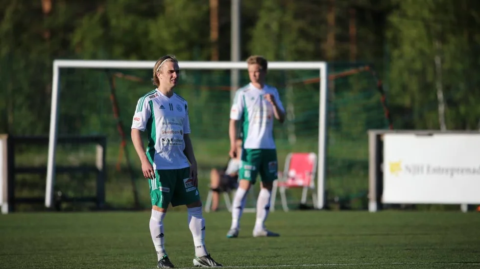 Assist. Niklas Gälman spelade fram till segermålet.