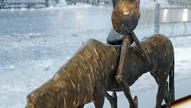 Konstutställning. Don Quixote, Hans Isaksson, trä, juletong.