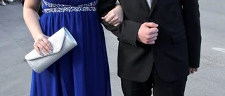 Kirunastudenterna gick på bal i kanonväder