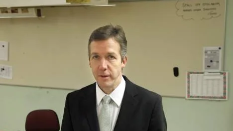 "Det har hänt att jag avslagit längre ledighetsansökningar, men detta är inget stort problem", säger Peter Dawidson, rektor vid Solanderskolan i Öjebyn.(Arkivbild)