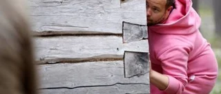 Kreativt kaos när dansarna söker inspiration vid forsen