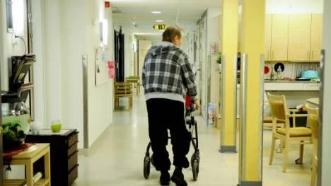Alternativet att använda två av platserna på Källbacken som obs-platser innebär enligt socialchef Hans Nyberg att trycket på korttidsboendet också kommer att öka. Kommunen har redan i dag svårt att klara efterfrågan på träning och bedömning för att personer som väntar på särskilt boende upptar en del av korttidsplatserna.