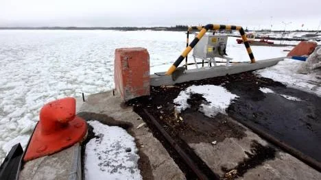 Den nuvarande kajen räcker inte till när vindkraftsutbyggnaden drar igång. Tanken är att den ska förlängas om finansieringen går att lösa - fortfarande saknas cirka 50 miljoner kronor.