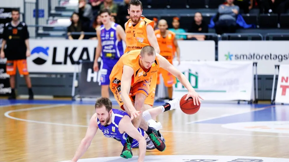 Överkörd. Tim Kearney och hans BC Luleå fick räkna in en förlust senast mot Norrköping.