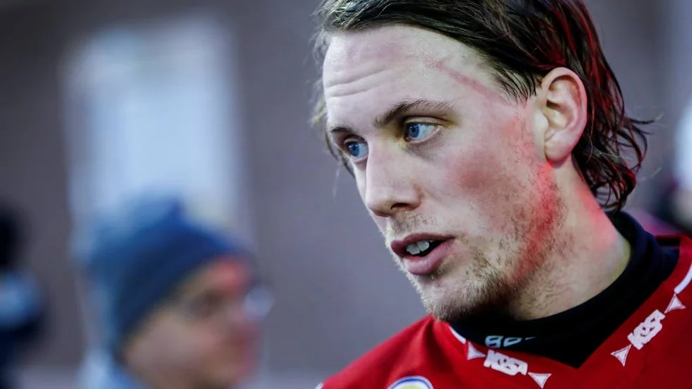 Seriepremiär. "Äntligen – det har varit en lång försäsong."