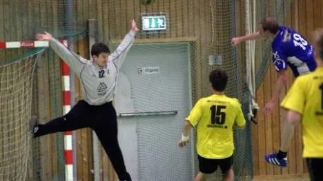 Anders Brännberg, målvakt i Norrfjärdens IF var mycket duktig i gårdagens derby mot Öjeby HK.