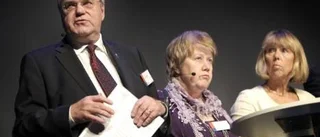 Persson vill se färre och större kommuner
