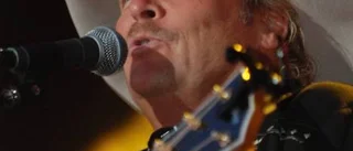 Körde 180 mil för att se sin countryidol