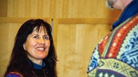 "Genom jojken förs kunskap vidare från generation till generation", säger Annika Bäckström.