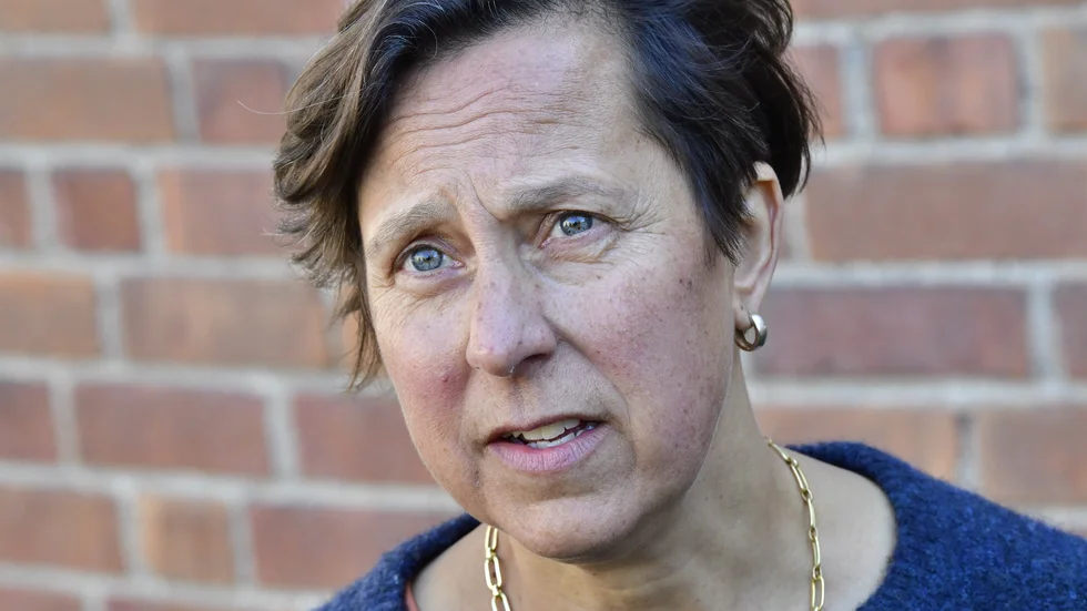 Lisa Brouwers, enhetschef på Folkhälsomyndigheten, säger att det finns många osäkerhetsfaktorer kring höstens smittspridning. Arkivbild.