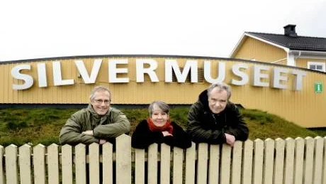 SÖKER NYA FAKTA. Vad är den sanna historien om Norrbotten? Det ska en forskargrupp i Arjeplog ta reda på. Forskningen leds av Ingela Bergman. Till vänster Greger                Hörnberg och till höger Lars Liedgren.