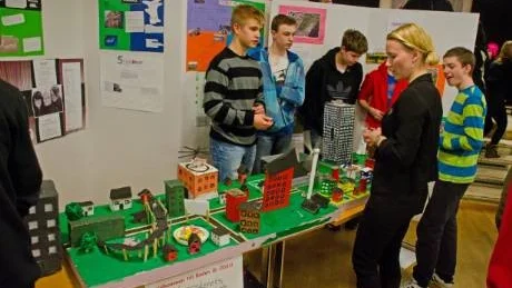 MODELL. Eleverna från Norrskenet 8b hade byggt en modell av hur de vill att Boden centrum ska se ut som 20 år.