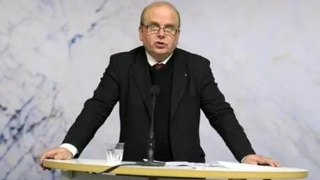 LOVSÅNG TILL SKOGSÄGARE. Landsbygdsministern Eskil Erlandsson tyckte att skogsägare och skogsbrukare inte är några miljömarodörer.