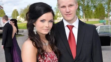 KUL. Emma Bergbäck och Johan Eriksson var förväntansfulla inför balen.   Foto: Britt-Louise Spets