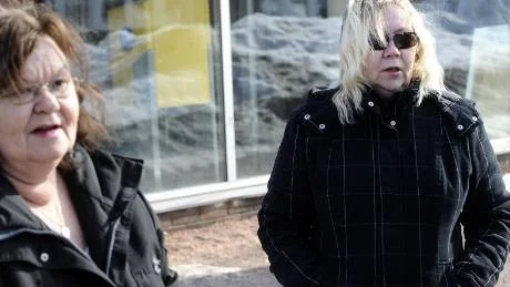 TRIVS BRA. Lena Granberg trivs mycket bra på Hertsön och tycker att hennes lägenhet har ett "toppenläge".