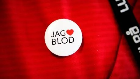 FLER FÅR GE. Från och med hösten kan också män som haft sex med män och personer som haft sex i utbyte mot pengar eller droger få ge blod i Norrbotten.
