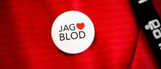 Homosexuella män får börja ge blod i höst