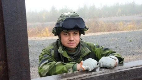 DUMPERFÖRARE. Peder Gülfe, Simrishamn, siktar på att bli förare inom det nya artillerisystemet Archer som successivt införs inom Försvarsmakten.