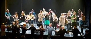 Festival tröstade i mörkret