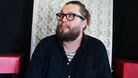 Fredrik Johansson fixar Kafé Kabaret.