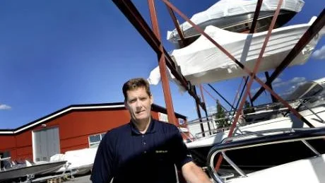 klarar sig bättre. Enligt Per Erlandsson, vd för Granec maskiner, har inte Luleåmarknaden drabbats nämnvärts av den minskade andrahandsförsäljning av båtar som resten av Sverige känner av. Foto: Håkan Gidlöw