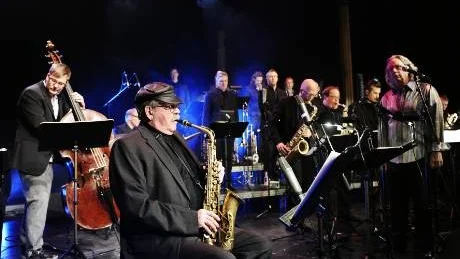 BESÖK. Phil Woods gästspelar med Norrbottens big band, under ledning av Tim Hagans.