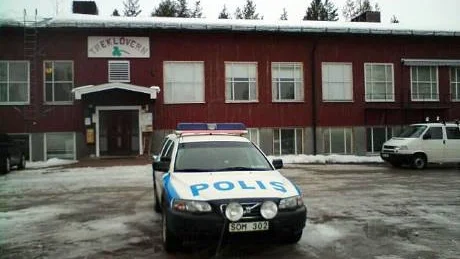 INBROTT. Gamla skolan i Kitkiöjärvi utsattes för inbrott, bytet blev 10.000 kronor. Polisen genomförde en platsundersökning under onsdagen.