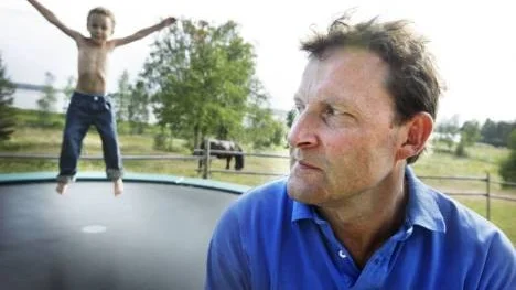 Finanskonsulten Arne Berggren är ett världsnamn när det handlar om hantering av bankkriser. Nu är han också årets utflyttade Pitebo, vilket femårige sonen Anton tycker är ett självklart val.