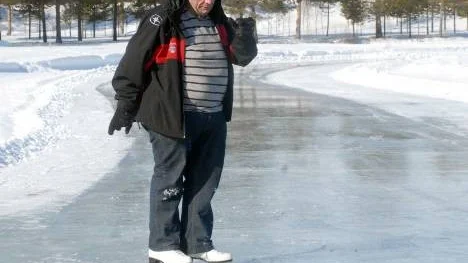 På hal is. Bengt-Urbans politiska bana i Arjeplog var inte spikrak. Men när arjeplogarna sagt sitt i valet 2006 fastnade olyckskorparnas kraxande i halsen.