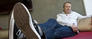 Stellan lever i nuet