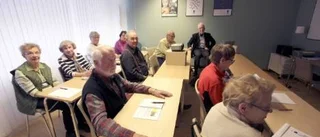 Pensionärer tar steget ut i cyberrymden