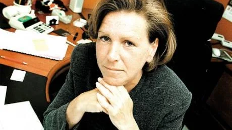 ÅRET RUNT. Mäklaren Lis-Marie Petterson tycker inte att man ska vänta till i maj med att lägga ut sitt hus till försäljning om man vill ha bra betalt. "Då får köparna ett jättestort utbud att välja bland och då kan det få motsatt verkan på försäljningspriset", säger hon.
Foto: THORD NILSSON