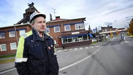 ANMÄL!. Skyddsombudet Lars Bergström går vidare med säkerheten vid SSAB. Gärna många anmälningar om tillbud och åtgärder i tid än många olyckor, resonerar han.Foto: Linda Wikström