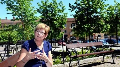 född i norriån.  Kira Berg, kommunalråd i Hultsfred, har sina rötter i Norriån utanför Boden. Hon ser många likheter mellan sin nuvarande hemkommun och norrbottniska kommuner. Foto: Roland S Lundström