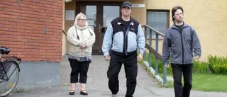 Dövblinda elever ut i kylan till hösten