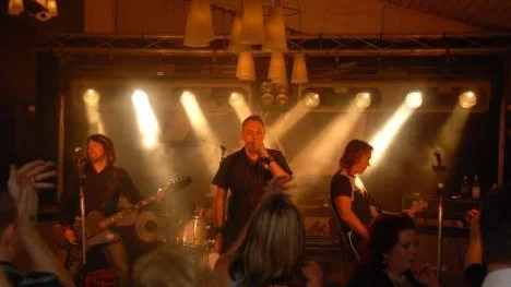 Favorit i repris. Partyakuten som agerade förband för E-type på Silveryran i somras höll stämningen på topp även denna gång på Silverhatten.