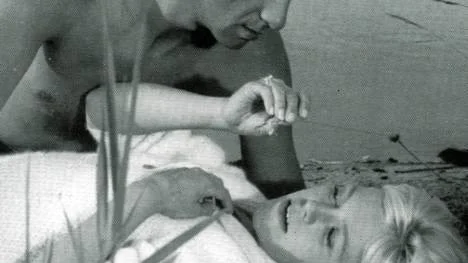 "Änglar, finns dom?" blev en stor biosuccé, med Jarl Kulle och Christina Schollin som älskande par.