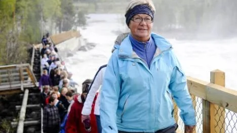 Från barnsben fick inte Sylvia Lundberg besöka Storforsen. Då var det för farligt, nu är det upprustat och säkrare. "Helt fantastiskt", säger 68-åringen.