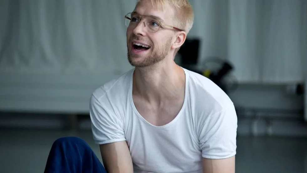 Regissören Pontus Lidbergs nya långfilm handlar om ett omöjligt kärleksdrama i anslutning till en dansproduktion. Just nu pågår förberedelser och testfilmning i Piteå.