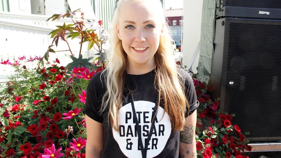 Basar. Beatrice Bergman samordnar dansaktiviterna vid PDOL.